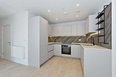 A two bedroom, two bathroom apartment in the Horlicks Quarter by Berkeley Homes development in Slough. - Photo 5