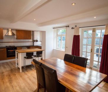 3 bedroom terraced house to rent - Photo 3