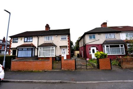 3 bedroom House in Walmsley Road, Leeds - Photo 3