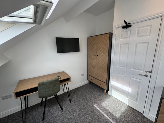 84 Leopold Street - Photo 1