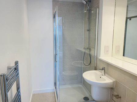 2 Bed Flat, Trafford Road, M5 - Photo 5