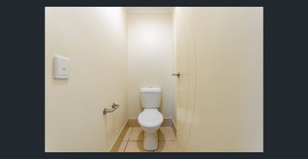 Family Home - Photo 5