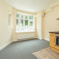 Foord Road South, Folkestone, CT20 1HJ, Kent - Photo 1