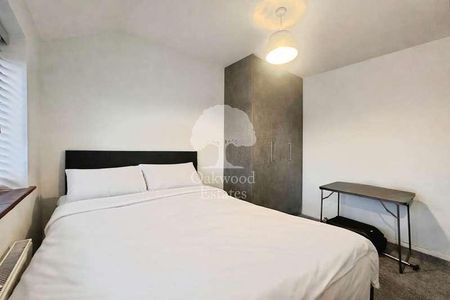 Rowan Close, Beaconsfield, HP9 - Photo 5