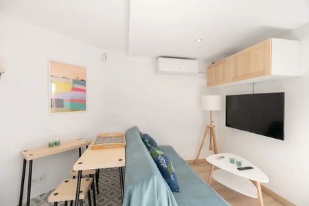 Carrer de París, Barcelona, Catalonia 08029 - Photo 3