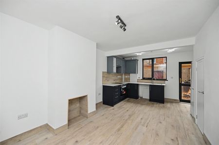 130 Ebor Street, Belfast, BT12 6NQ - Photo 5