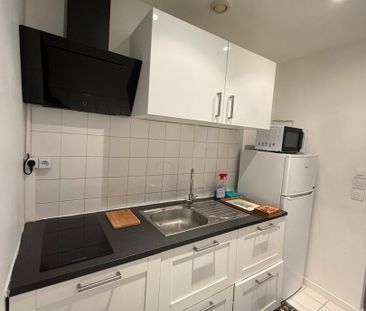 Location Appartement 2 pièces 48m² - Photo 5