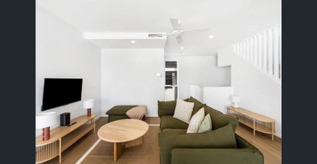 Burleigh 3 BR Villa Private Roof Terrace Arvia Villa Koala Park - Photo 3