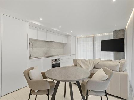 242 Rue Young - Photo 2