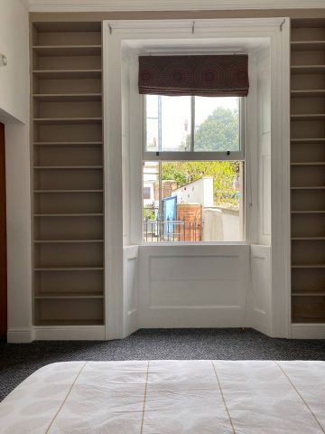 2 Bed Flat, Chesham Road, BN2 - Photo 4