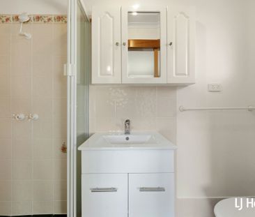 8 Rossell Place, Flynn ACT, Belconnen - Photo 2
