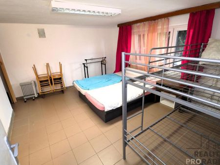 Pronájem bytu 1+1 35 m2 - Fotografie 2