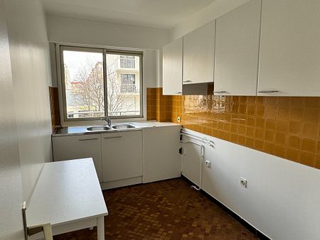 Appartement - 2 pièces - 44,44 m² - Courbevoie - Photo 2