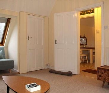 Sanderstead Road, South Croydon, Surrey, CR2 - Photo 2