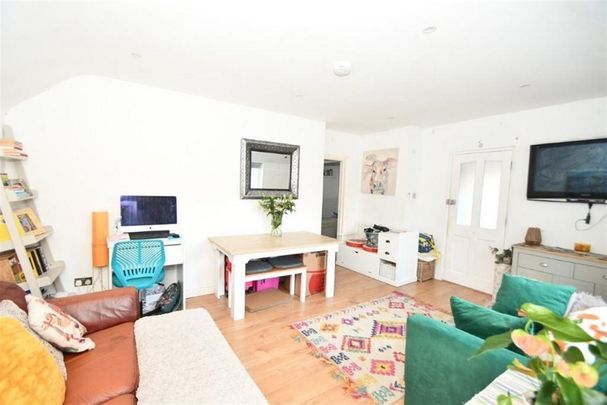 3 bedroom bungalow to rent - Photo 1