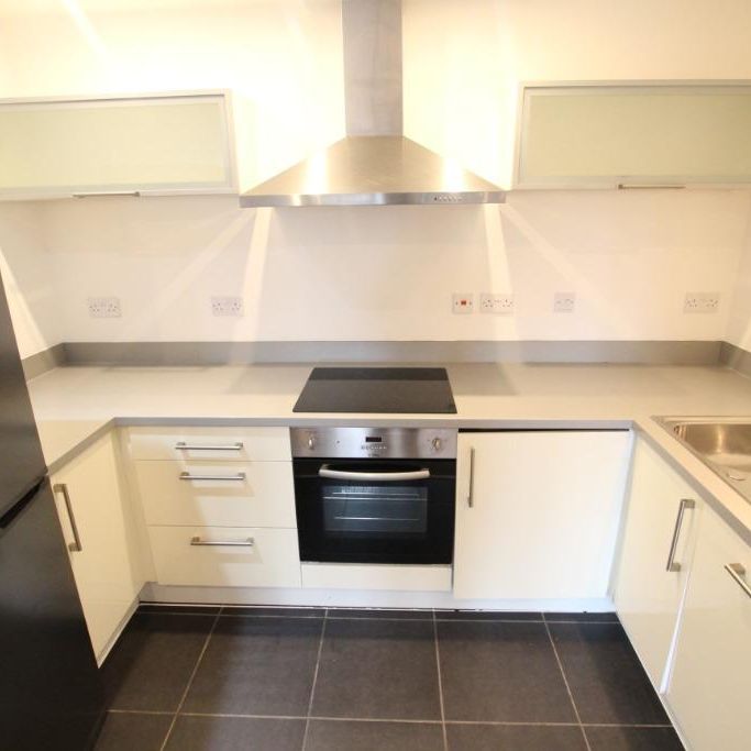 2 bedroom flat to rent - Photo 1