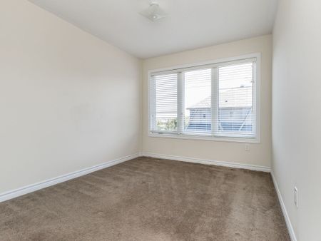 For Lease - 200 Veterans Drive Unit# 09, Brampton, Ontario - Photo 3