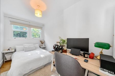 2 bedroom maisonette to rent - Photo 2