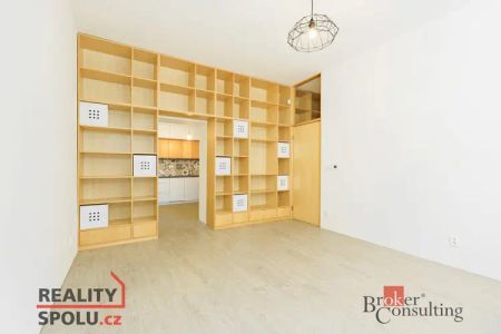 Pronájem bytu 2+1 74 m - Photo 4