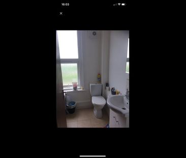 Room in a Shared House, Bath Road, BS4 - Photo 6