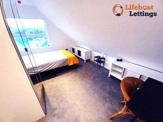 1 bedroom in a house share to rent - Photo 1