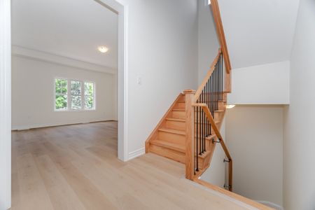 For Lease - 16 Ravenscraig Place, Innisfil, Ontario - Photo 4