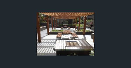 Modern 1 Bedroom Apartment - Photo 4