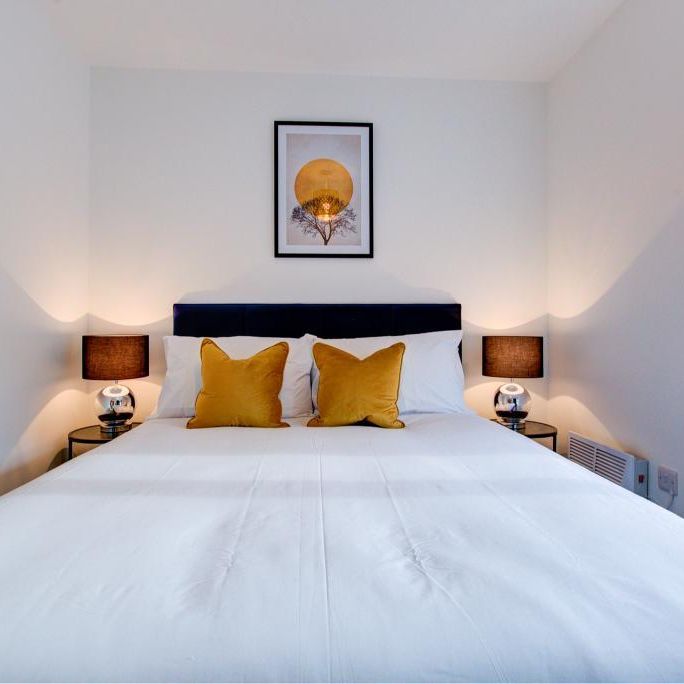 2 bedroom serviced apartment to rent - Photo 1