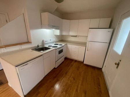 For Lease - 519 Lyon Street Unit# 2, Ottawa Centre, Ontario - Photo 3