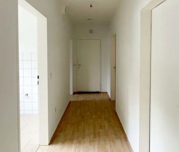 Renovierte 3-Zimmer-Wohnung mit Balkon in Waldbröl zu vermieten! - Foto 1