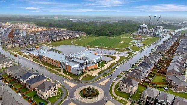 Detached Home For Lease | W9044225 - Photo 1