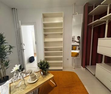 Calle de Francisco Ricci, Madrid, Community of Madrid 28015 - Foto 1