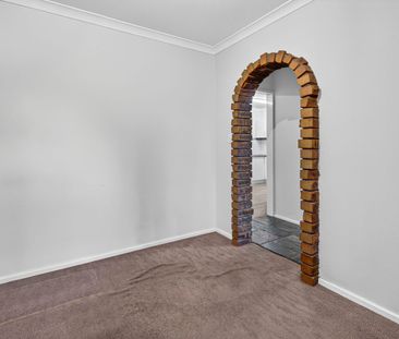 35 Oakover Way, Gosnells, WA 6110 - Photo 5