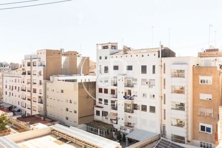 Piso de alquiler en Carrer de Colón, El Pla del Remei - Photo 3