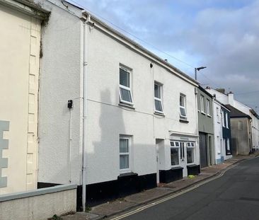 4 bedroom terraced house to rent - Photo 6