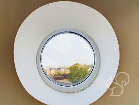 4 bedroom penthouse to rent - Photo 2