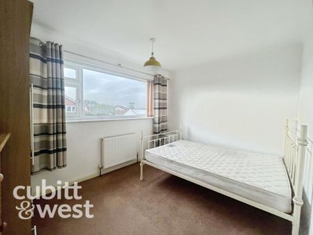 4 bedroom detached house to rent - Photo 5