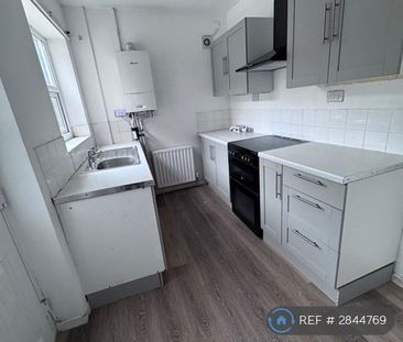 2 bedroom terraced house to rent - Photo 4