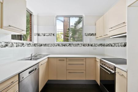 WATERFRONT RESERVE LIVING ON GLEBE POINT - Photo 4