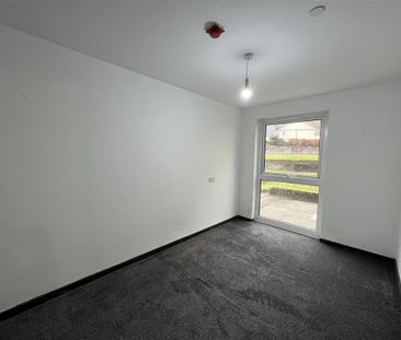 High Street, Cwmgwrach, NEATH - Photo 3