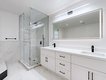 For Lease - 22 A Waltham Crescent, Richmond Hill, Ontario - Photo 4