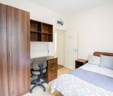 Studio to rent - Photo 5