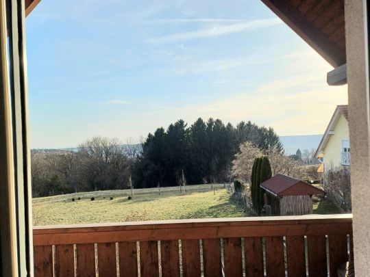 Schöner Ausblick, sonnige 3ZI mit Balkon und Garten, Klimaanlage ,PP - Photo 1
