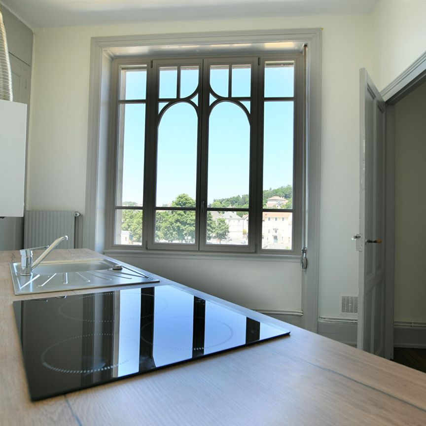 Appartement F2 - EPINAL - 61 M2 - Photo 1