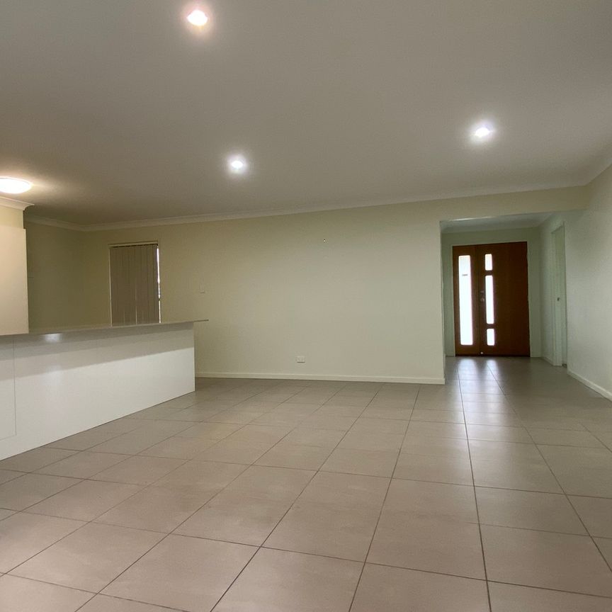 4 Bedrooms home on Corner Block in Great Pimpama Location! - Photo 1