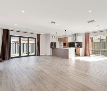 Modern Family Living in a Peaceful Court Location - Photo 3