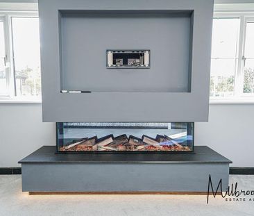 4 bedroom detached house to rent - Photo 2