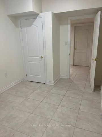 8 Estateview Circle #Basement - Photo 5