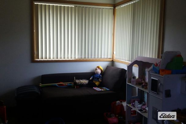 Charming 3 Bedroom Brick Home with Double Garage - Photo 1