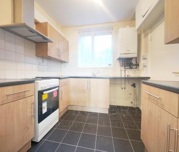 3 bedroom terraced house to rent - Photo 6